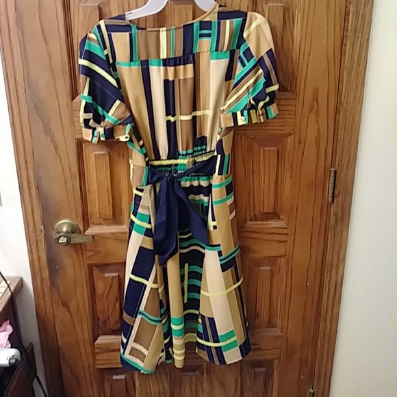 Dress - Picture 2 of 2